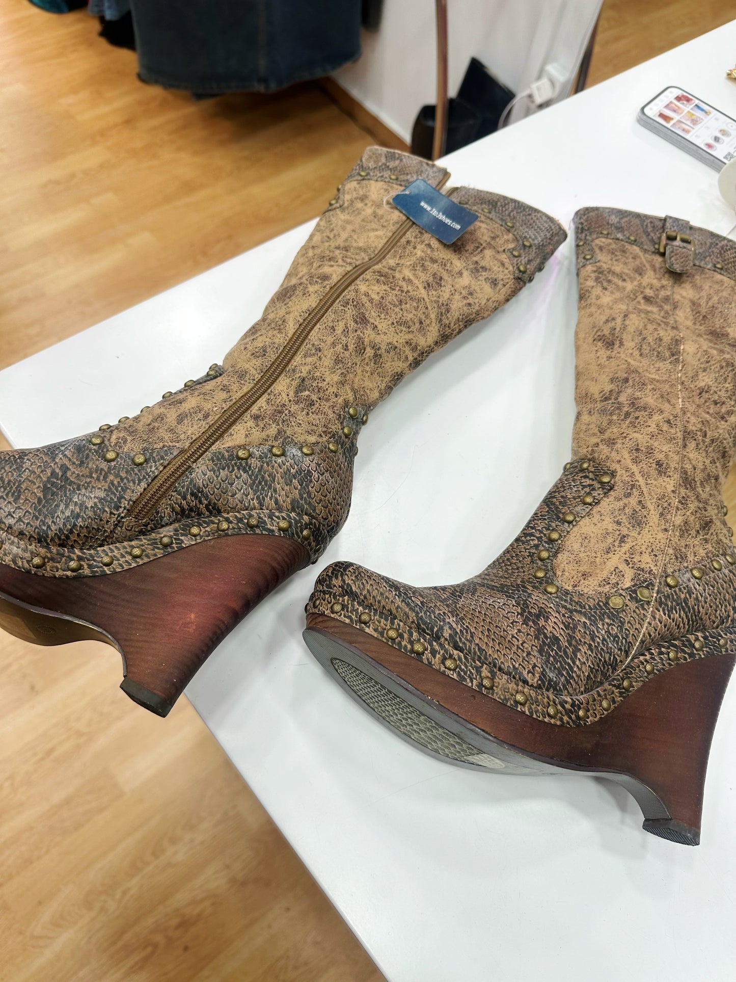 Deadstock Italian leather boots