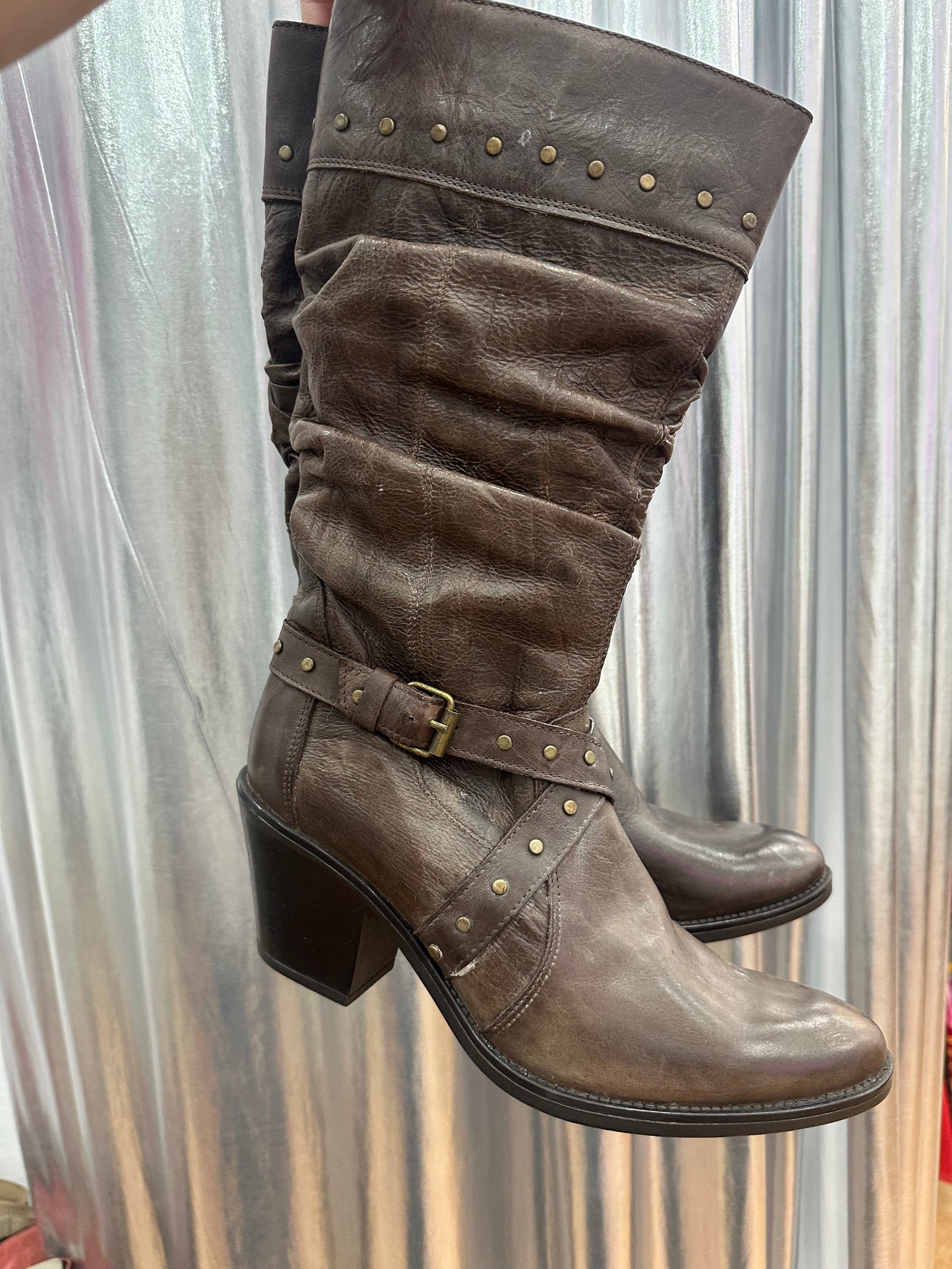 Deadstock leather boots