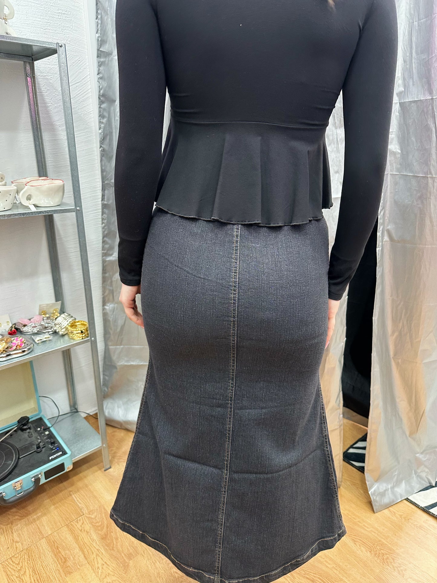 Belted skirt