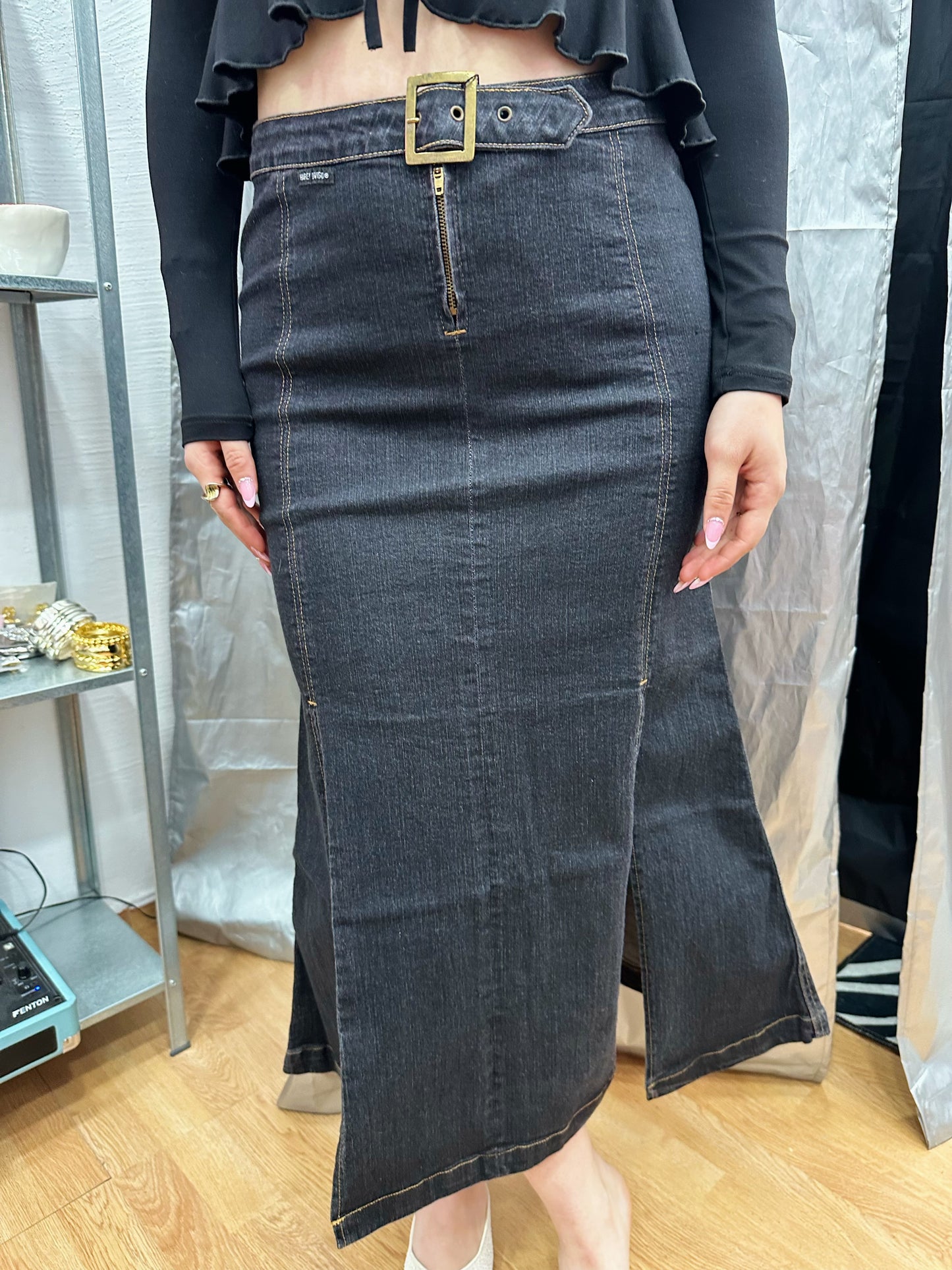 Belted skirt