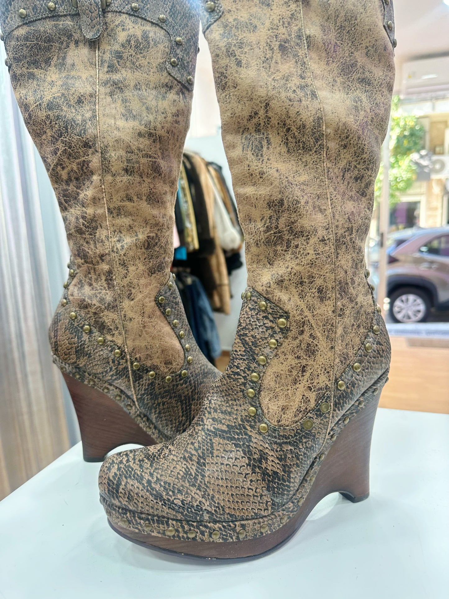 Deadstock Italian leather boots