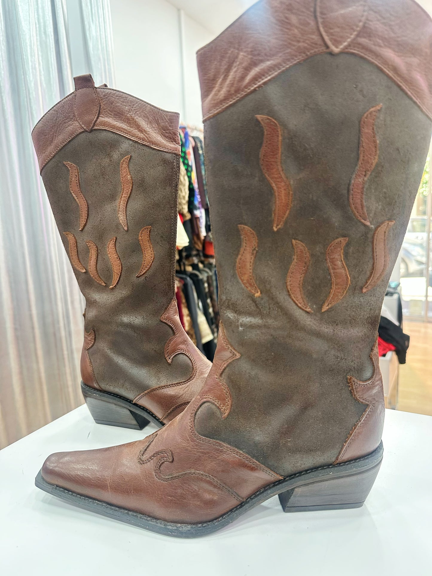 Deadstock leather cowboy boots