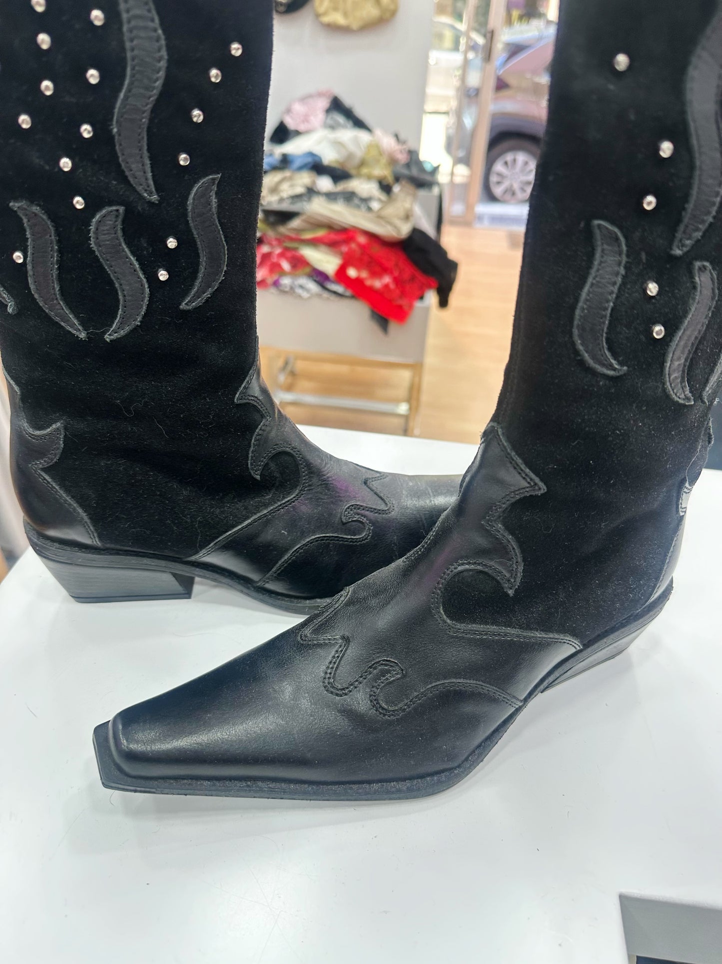 Deadstock leather boots