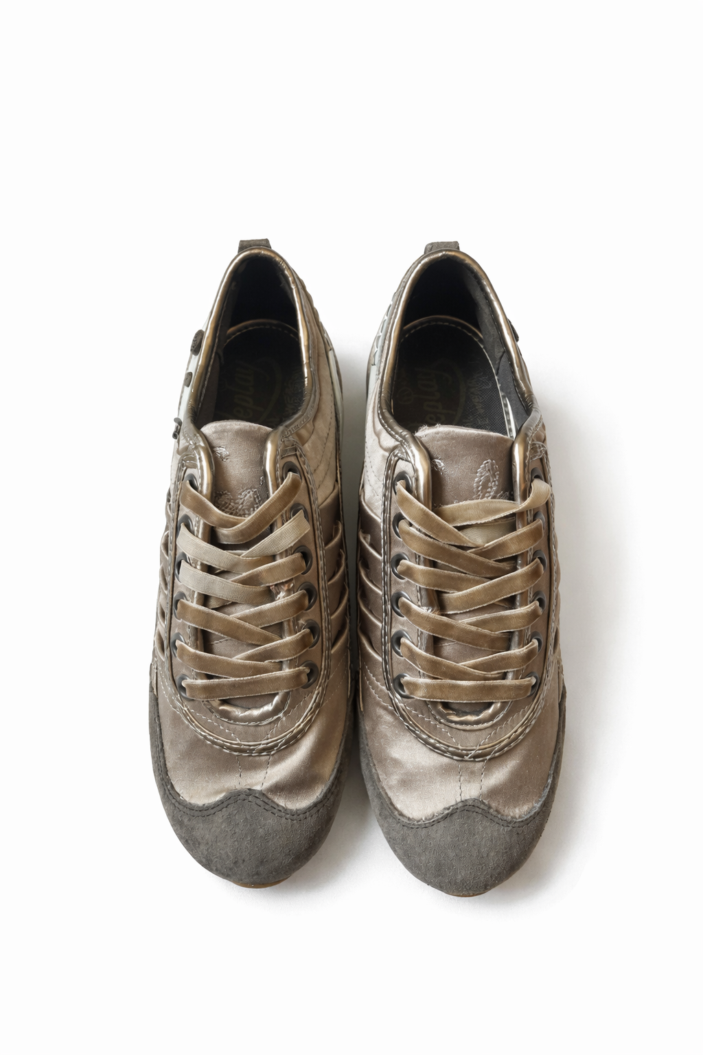 Deadstock Replay shoes