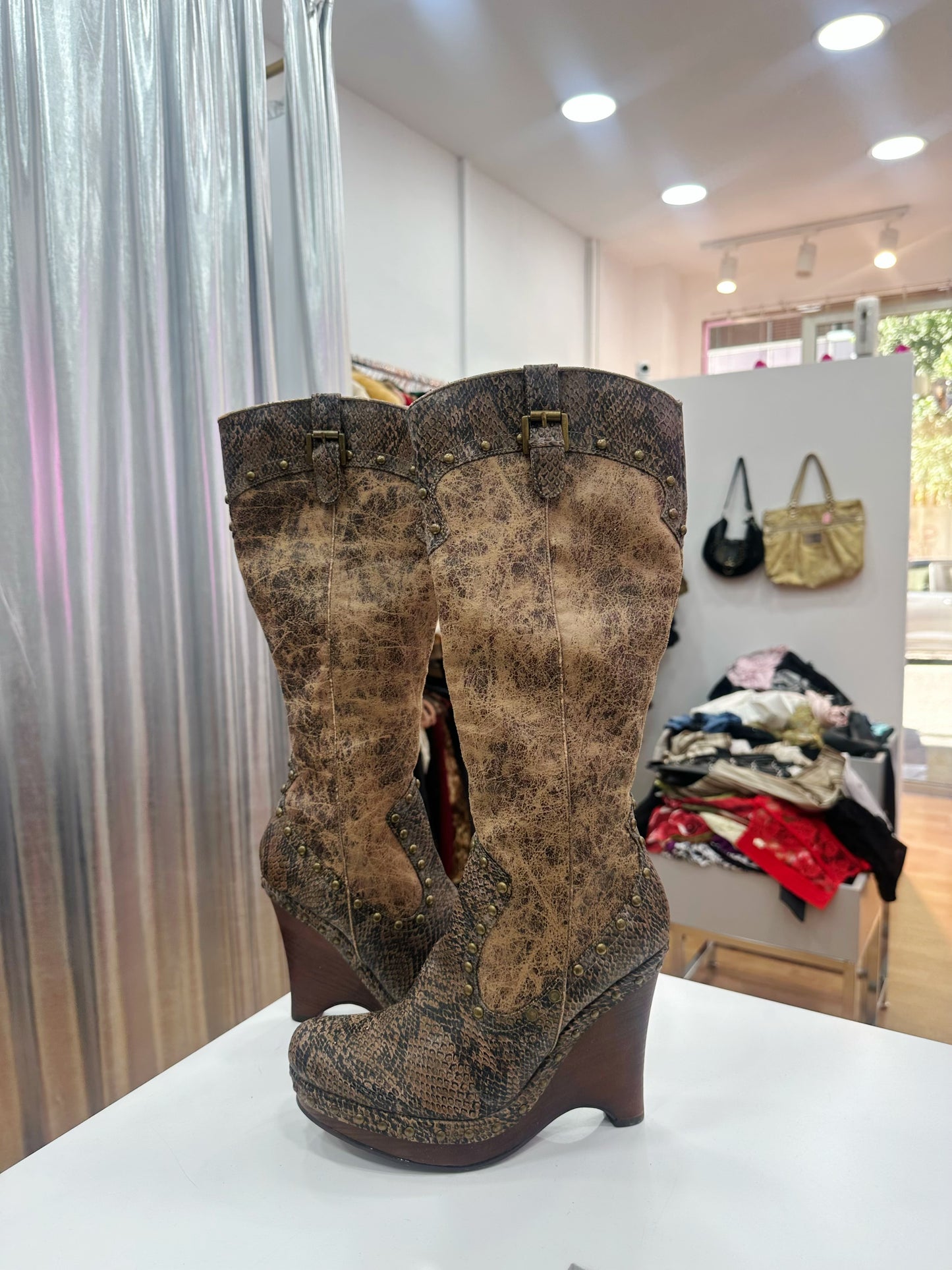 Deadstock Italian leather boots