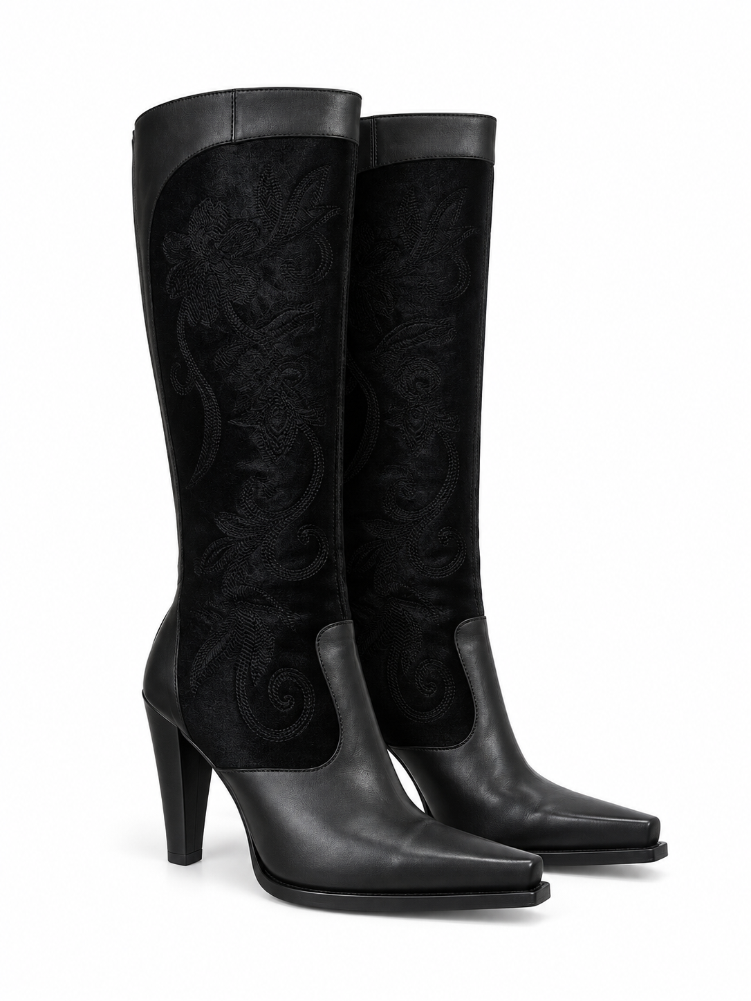 Deadstock leather boots with embroidery