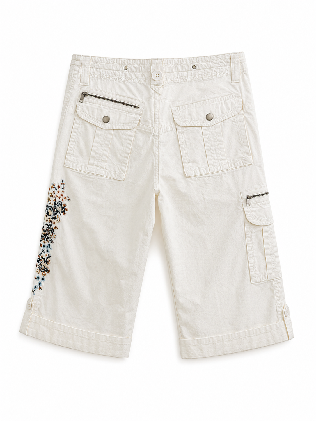 Embroidered Bermuda shorts